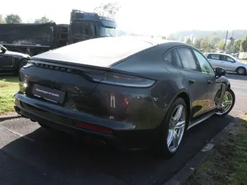 Panamera 4 E-Hybrid Platinum Edition HeadUp Bose