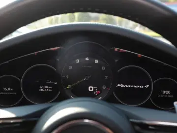 Panamera 4 E-Hybrid Platinum Edition HeadUp Bose