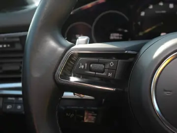 Panamera 4 E-Hybrid Platinum Edition HeadUp Bose