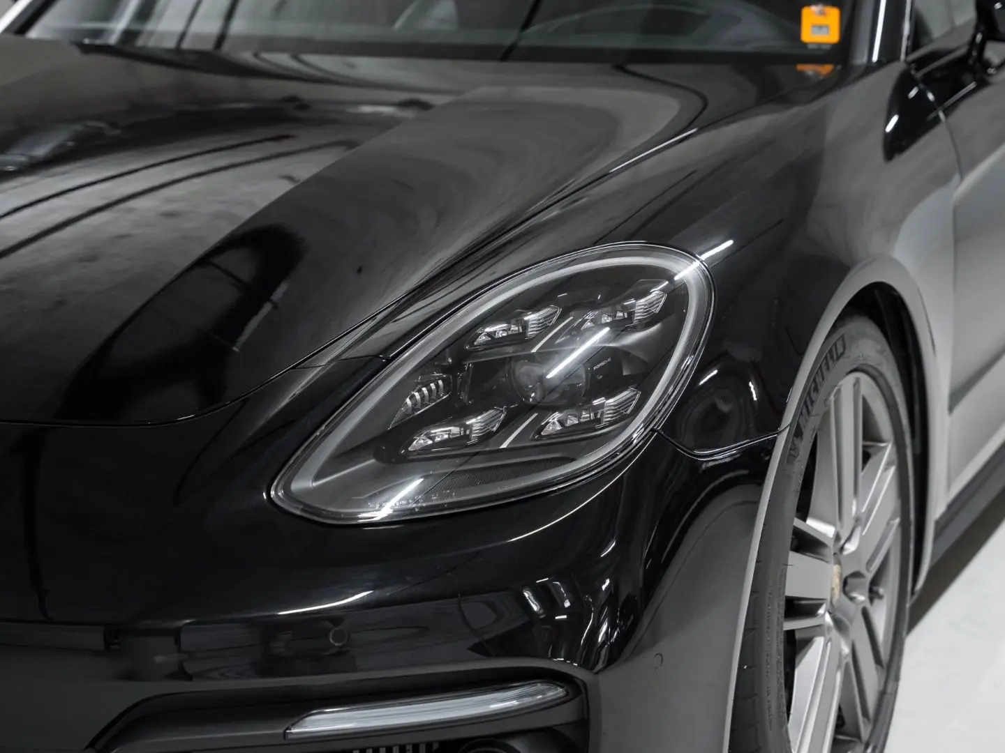Panamera 4 E-Hybrid Platinum Edition HeadUp