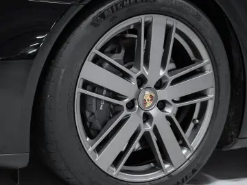 Panamera 4 E-Hybrid Platinum Edition HeadUp