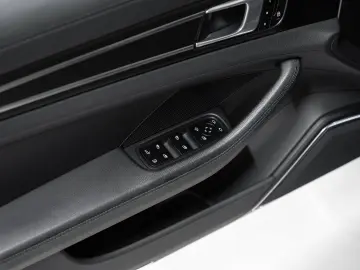 Panamera 4 E-Hybrid Platinum Edition HeadUp
