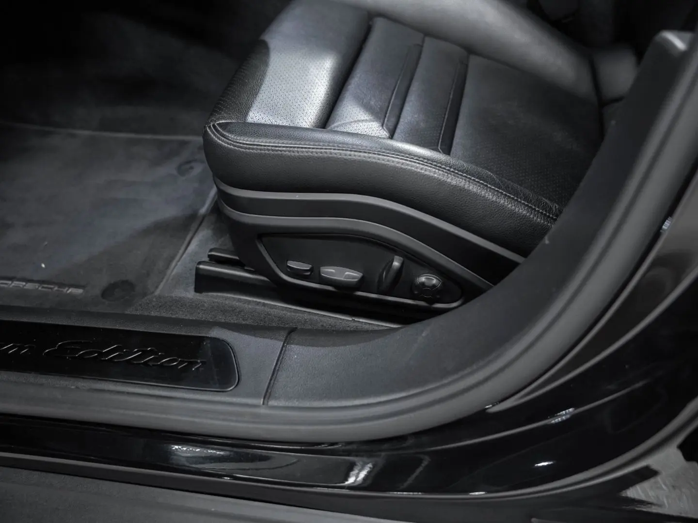 Panamera 4 E-Hybrid Platinum Edition HeadUp