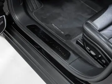 Panamera 4 E-Hybrid Platinum Edition HeadUp