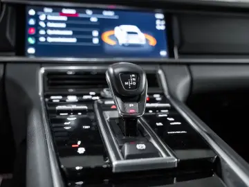 Panamera 4 E-Hybrid Platinum Edition HeadUp