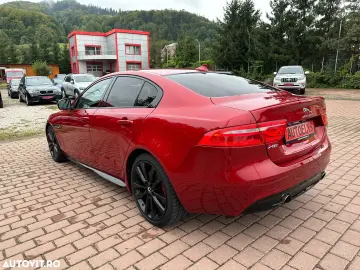 Jaguar XE RWD S