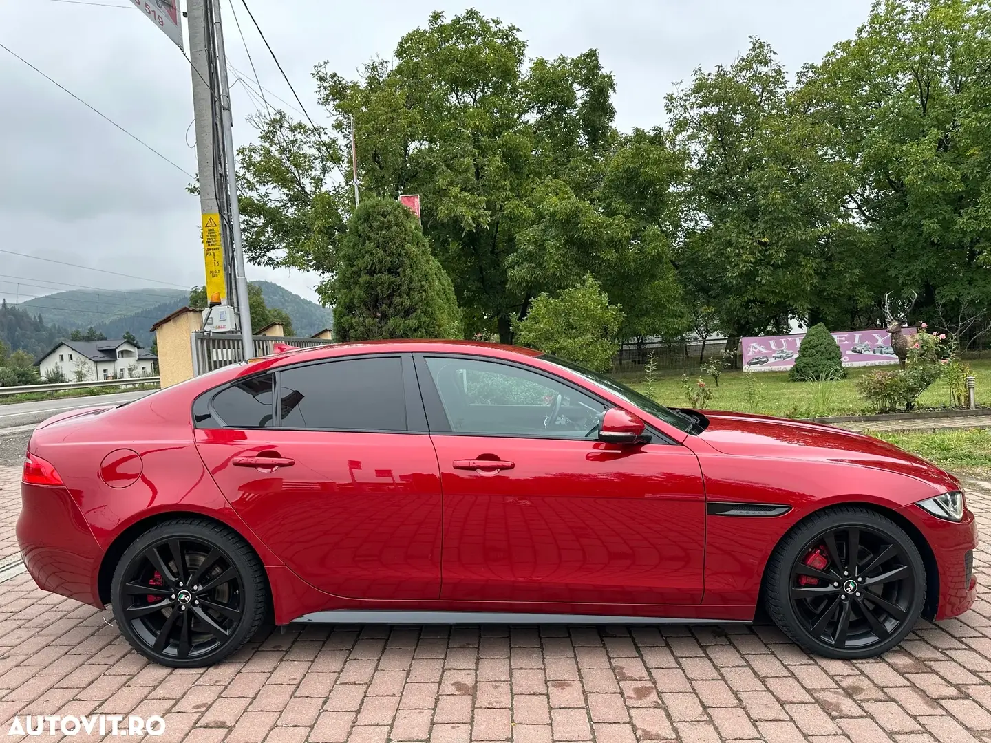 Jaguar XE RWD S