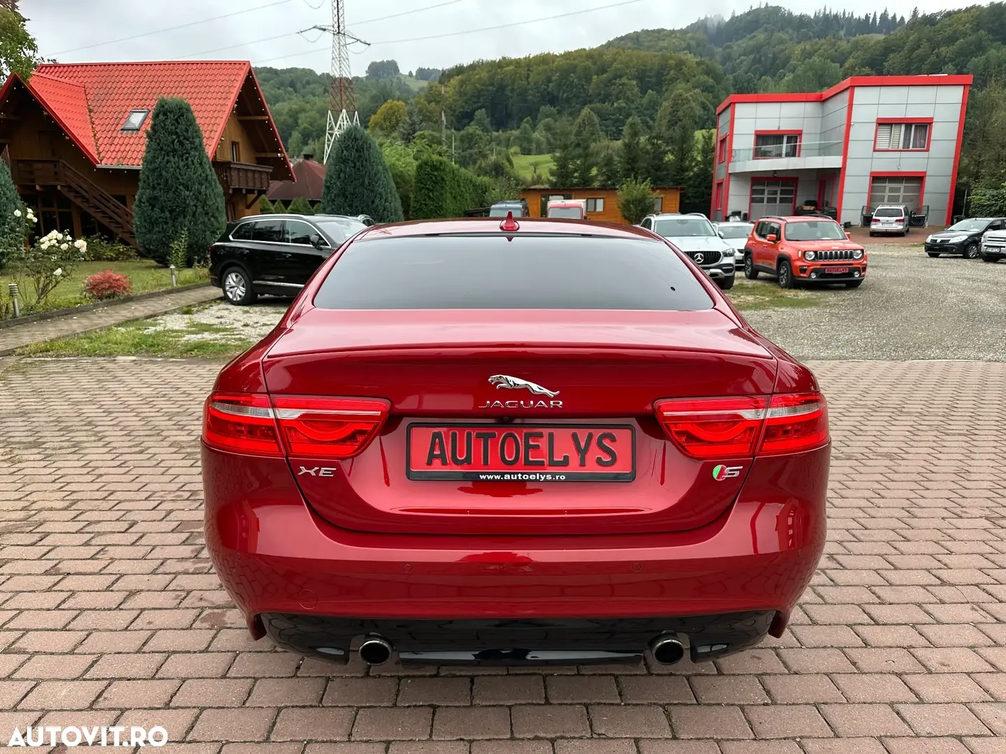Jaguar XE RWD S