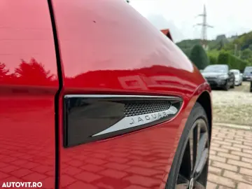 Jaguar XE RWD S