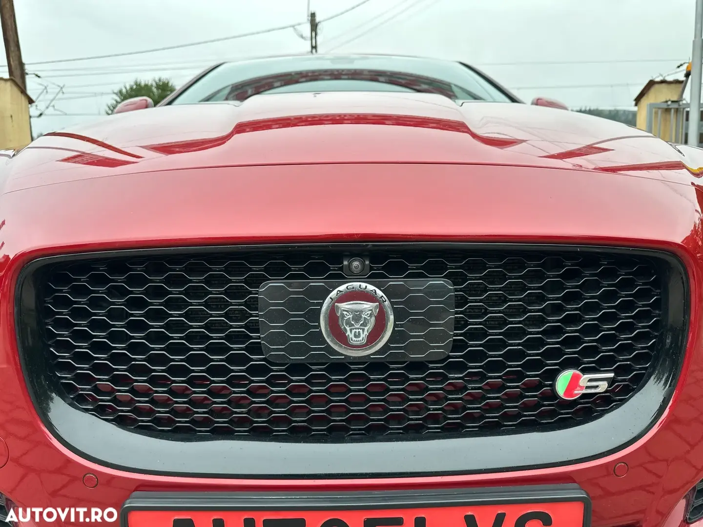 Jaguar XE RWD S
