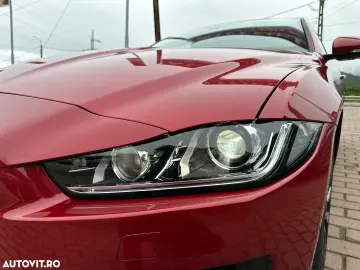 Jaguar XE RWD S