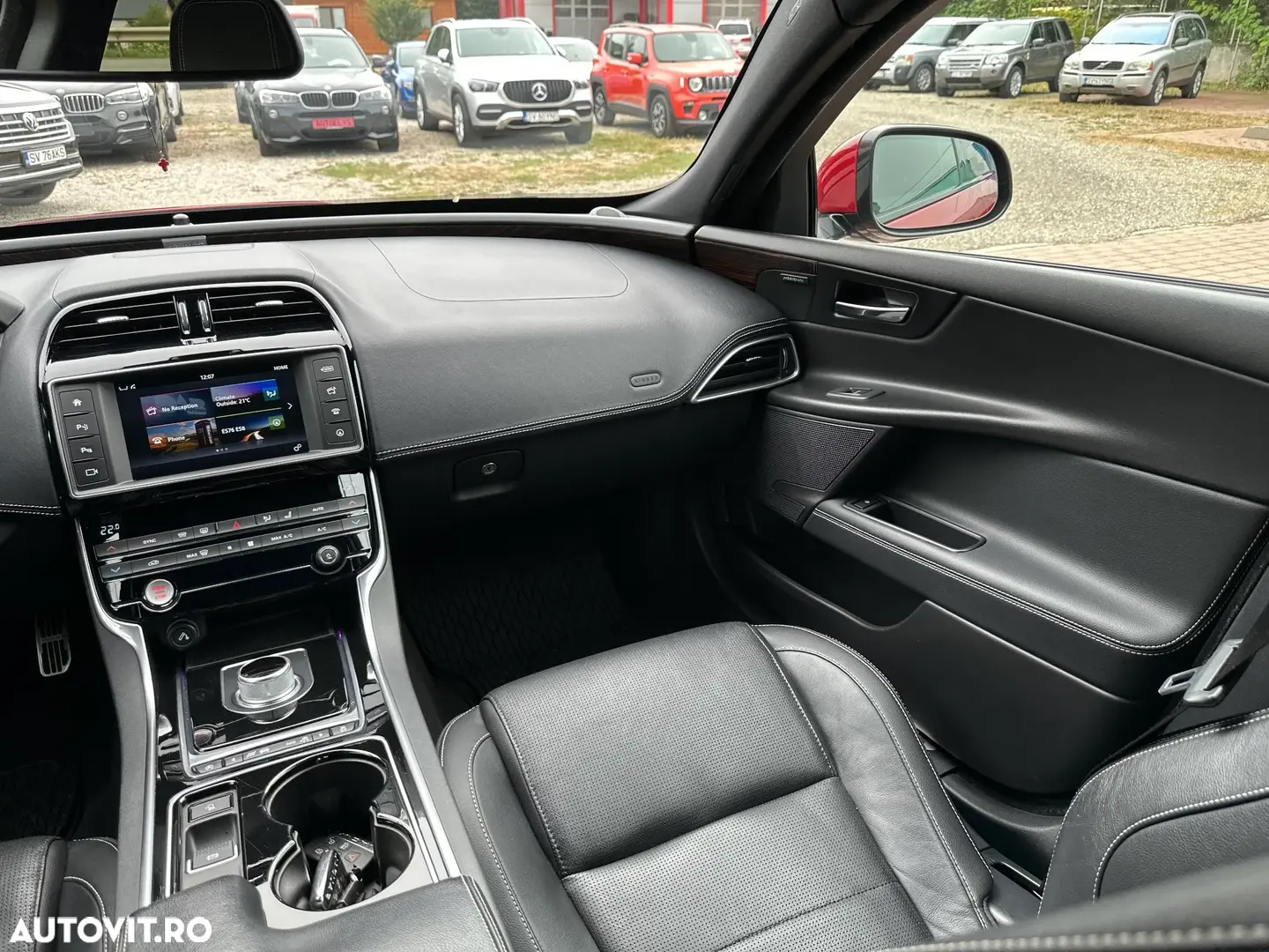 Jaguar XE RWD S