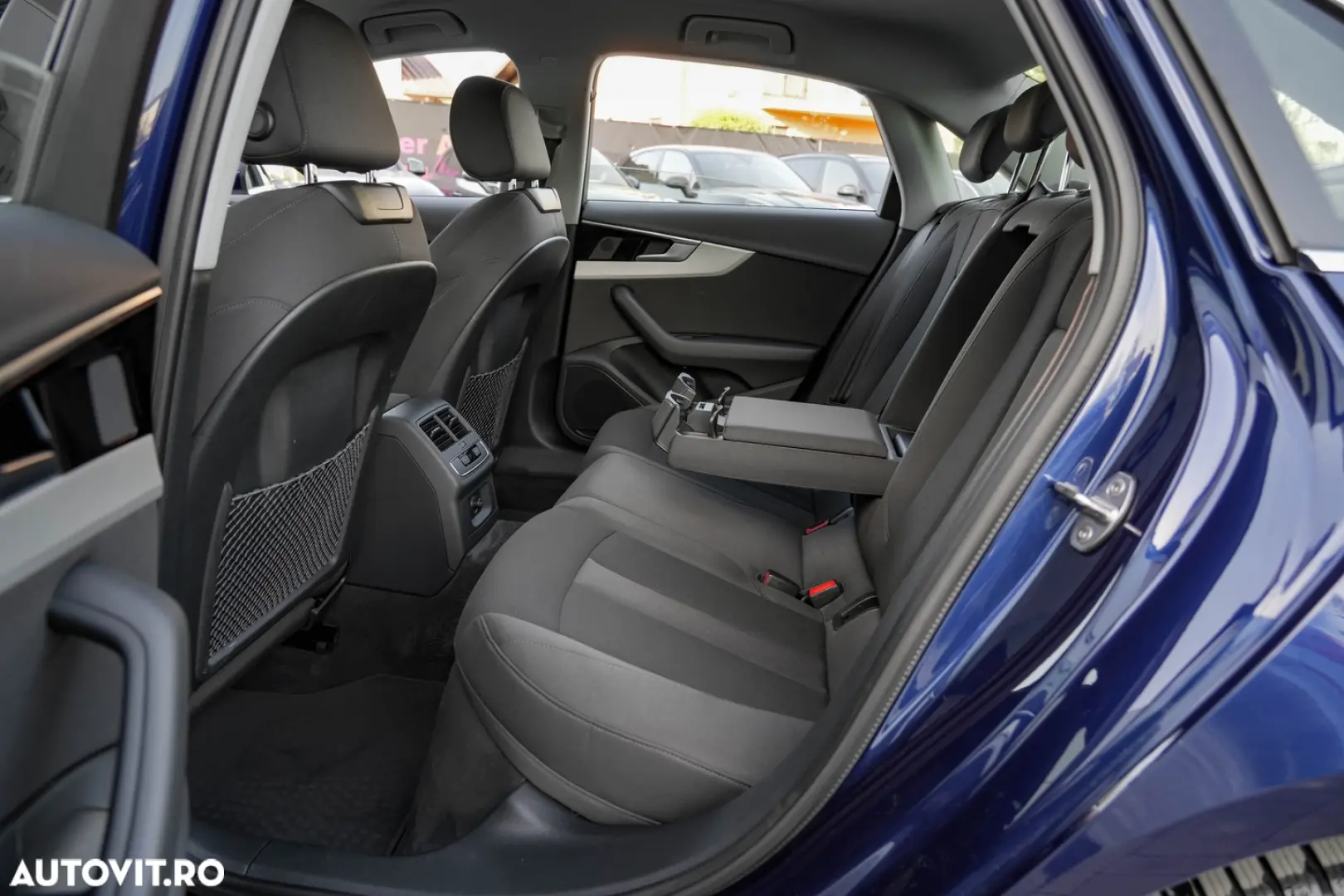Audi A4 35 TFSI S tronic design