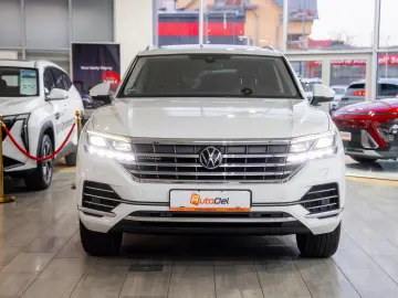 Volkswagen Touareg Elegance 4Motion 3.0 electric TSI eHybrid