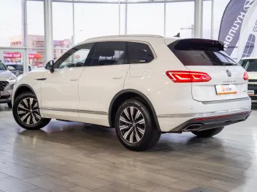 Volkswagen Touareg Elegance 4Motion 3.0 electric TSI eHybrid