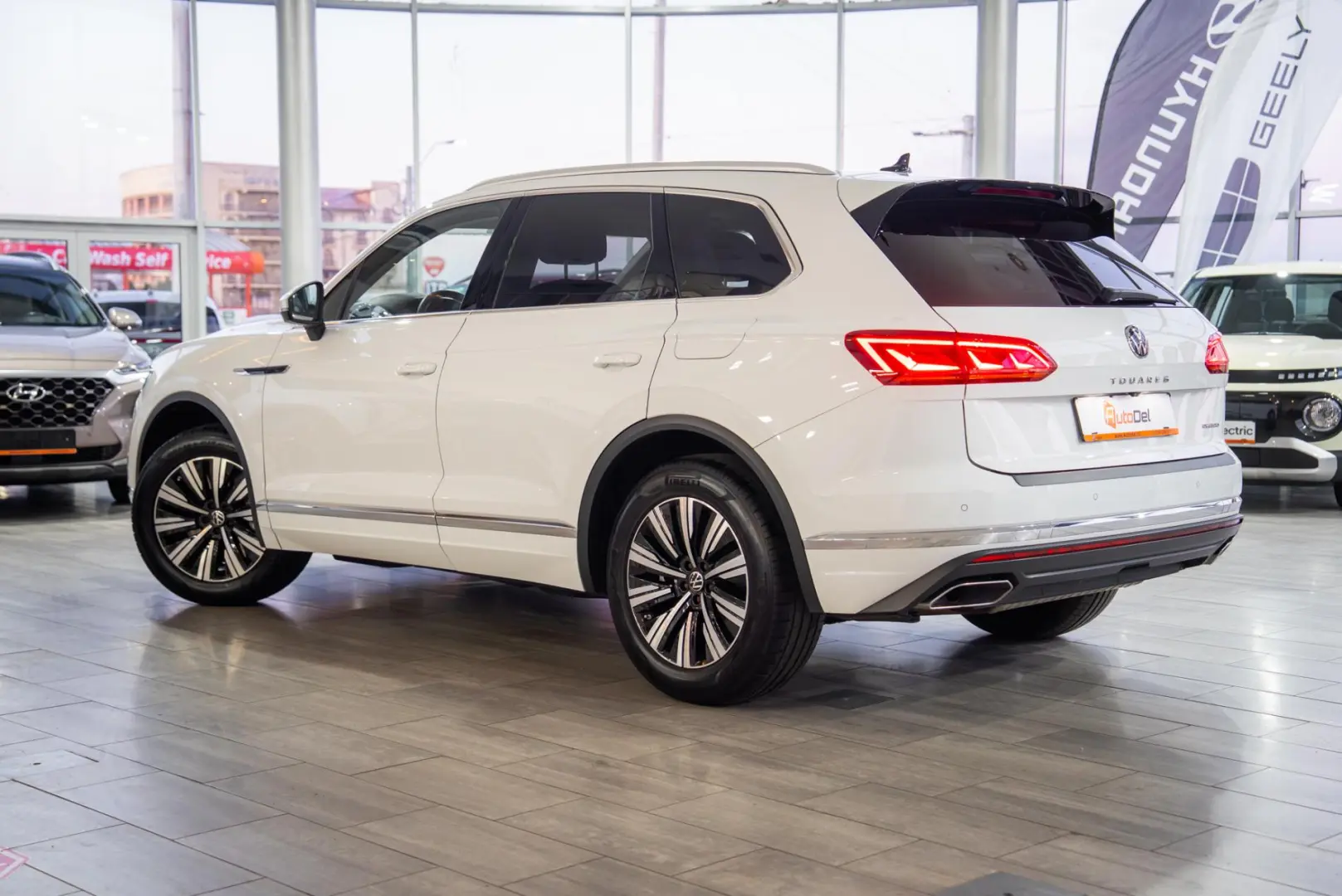 Volkswagen Touareg Elegance 4Motion 3.0 electric TSI eHybrid