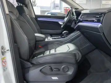 Volkswagen Touareg Elegance 4Motion 3.0 electric TSI eHybrid