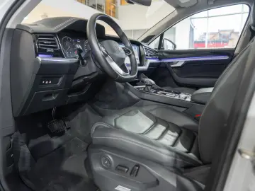 Volkswagen Touareg Elegance 4Motion 3.0 electric TSI eHybrid