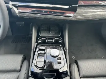 BMW 520 d xDrive M Sport Bowers Wilkins