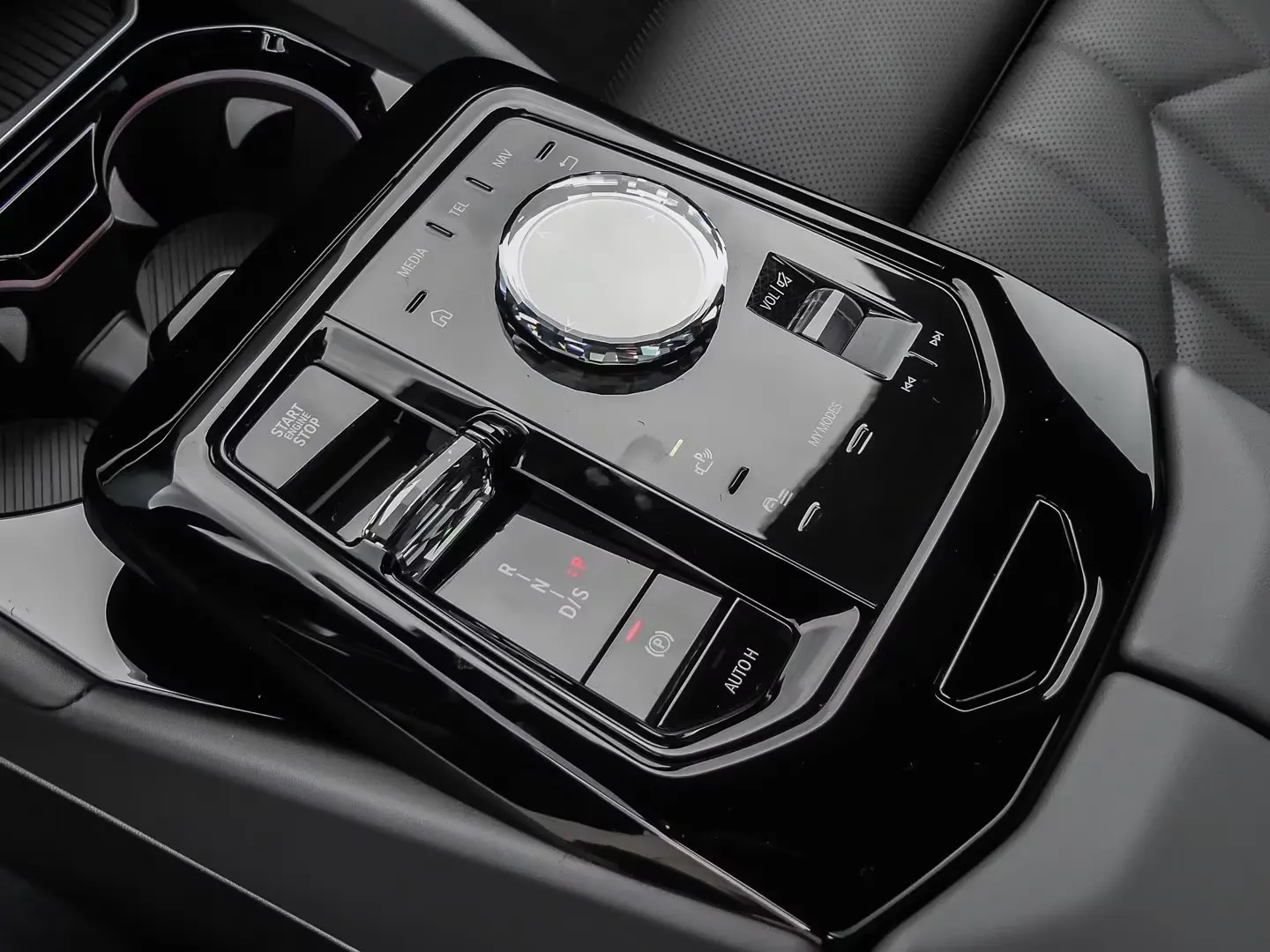 BMW 520 d  M sport Pano B&W HUD