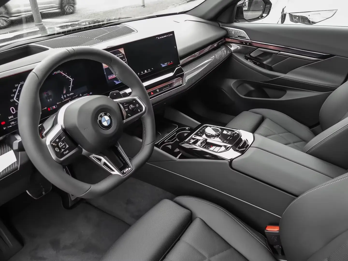 BMW 520 d  M sport Pano B&W HUD