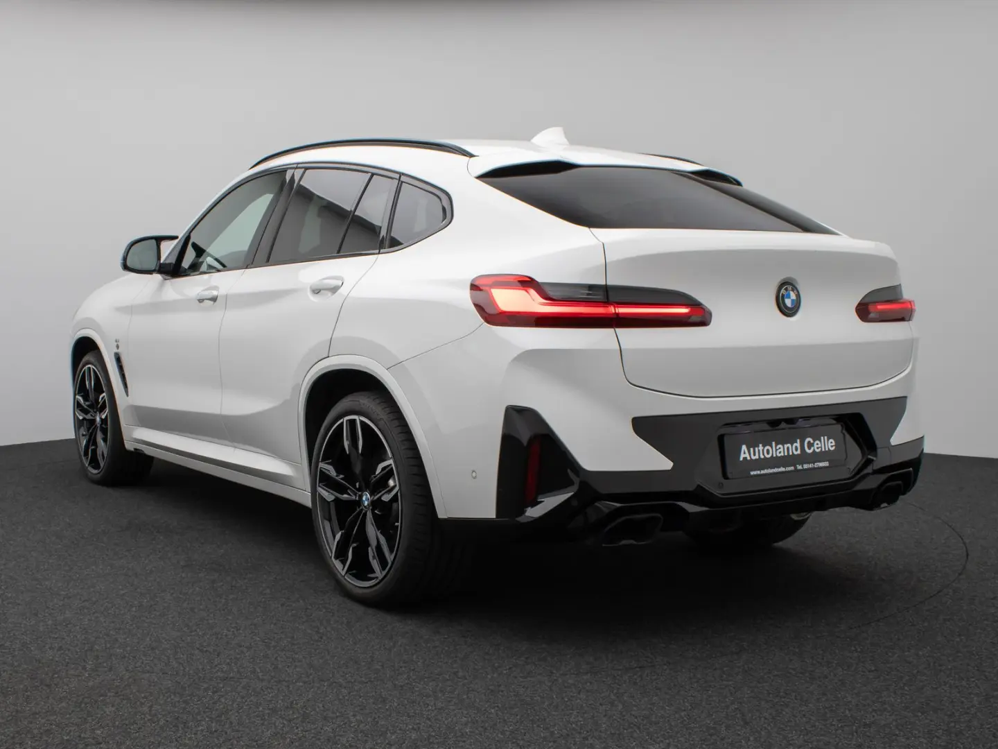 X4 M40d  360