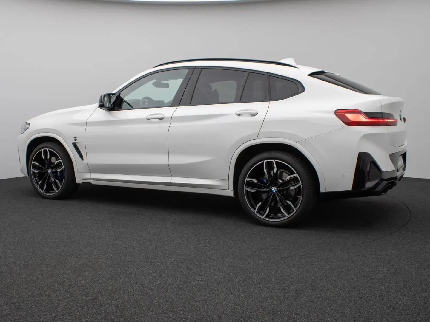 X4 M40d  360