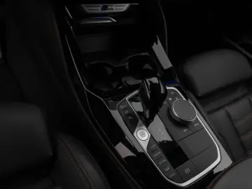 X4 M40d  360