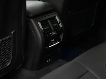 X4 M40d  360