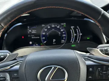 NX 450h+ E-FOUR Executive