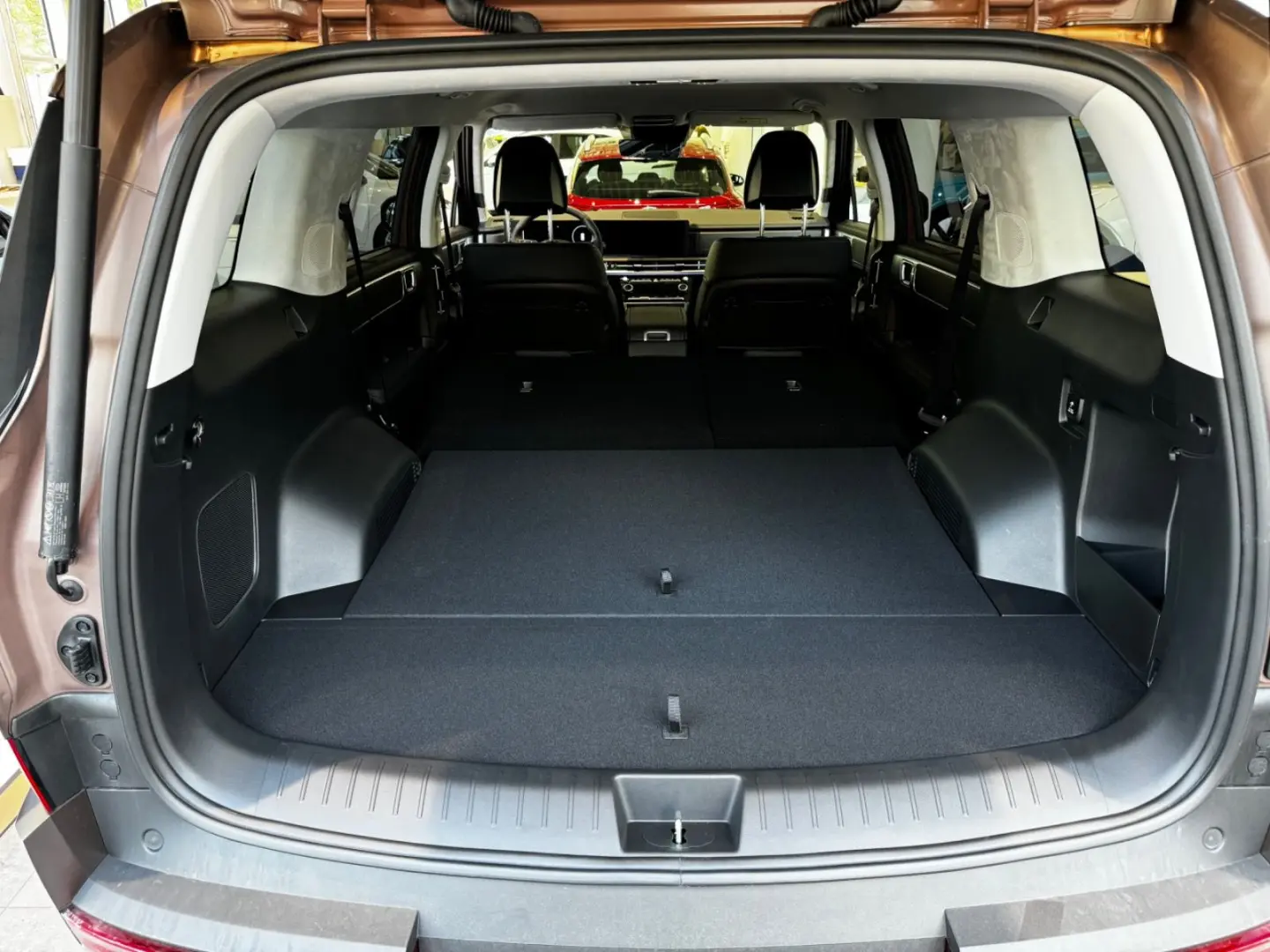 Hyundai SANTA FE iNTRO HYBRID