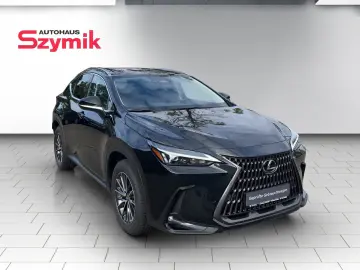 NX 450h+ E-FOUR Executive Line