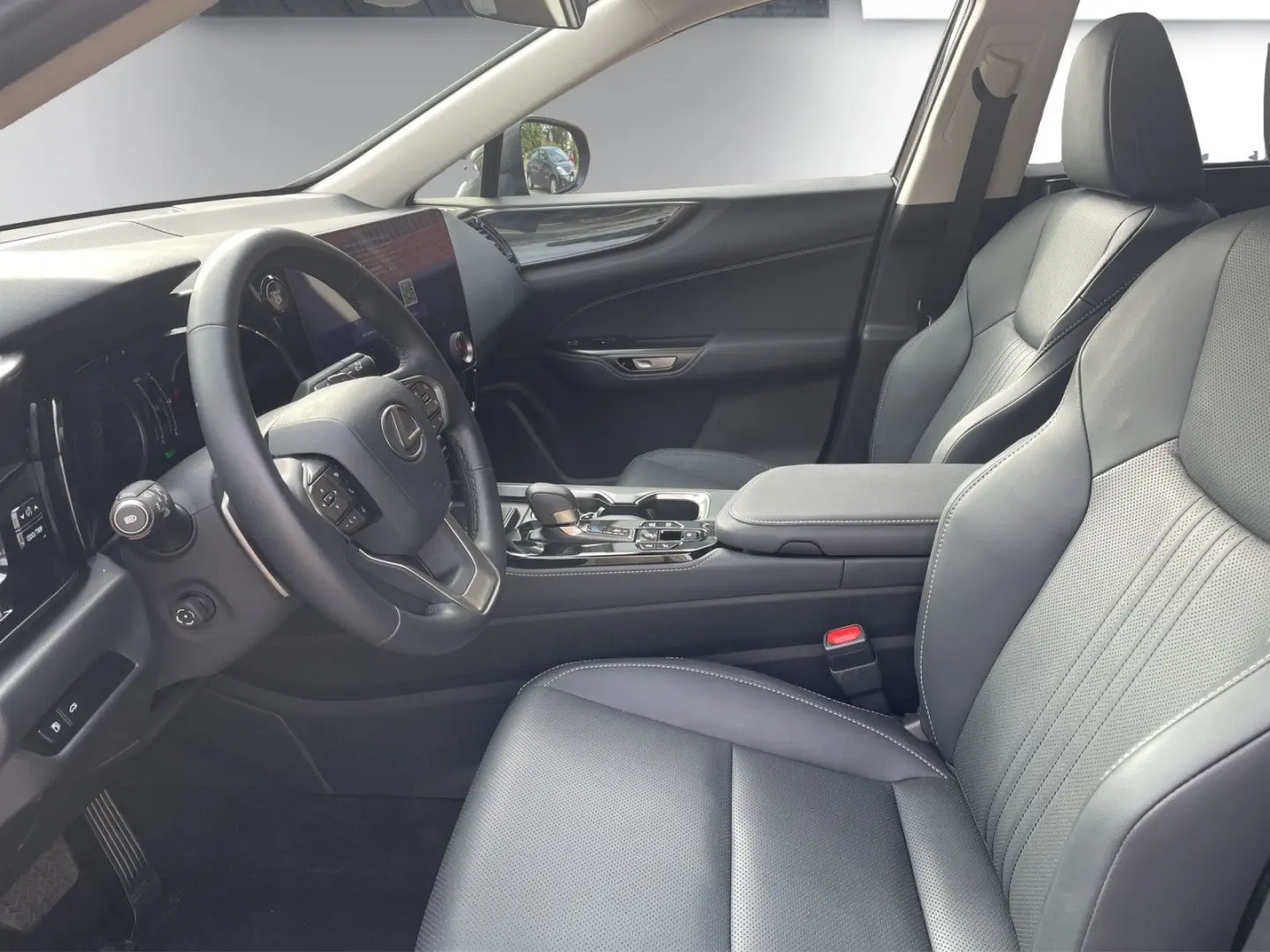 NX 450h+ E-FOUR Executive Line