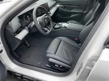 BMW 520 i O limuzină M-Sport HUD |Navi|MFL