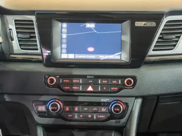 Kia Niro 1.6 Hybrid DCT - FHEV