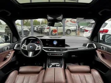 BMW X7 2023