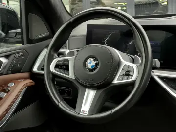 BMW X7 2023