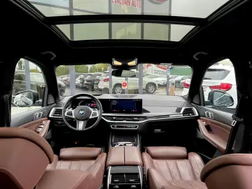 BMW X7 2023
