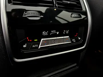 BMW X7 2023
