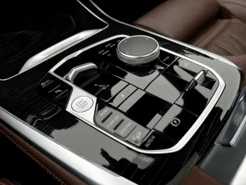 BMW X7 2023