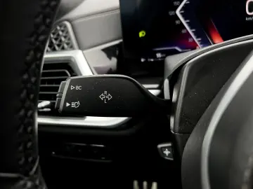 BMW X7 2023