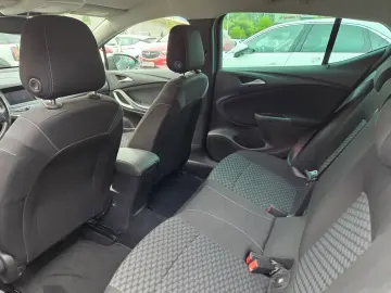 Opel Astra 1.5
