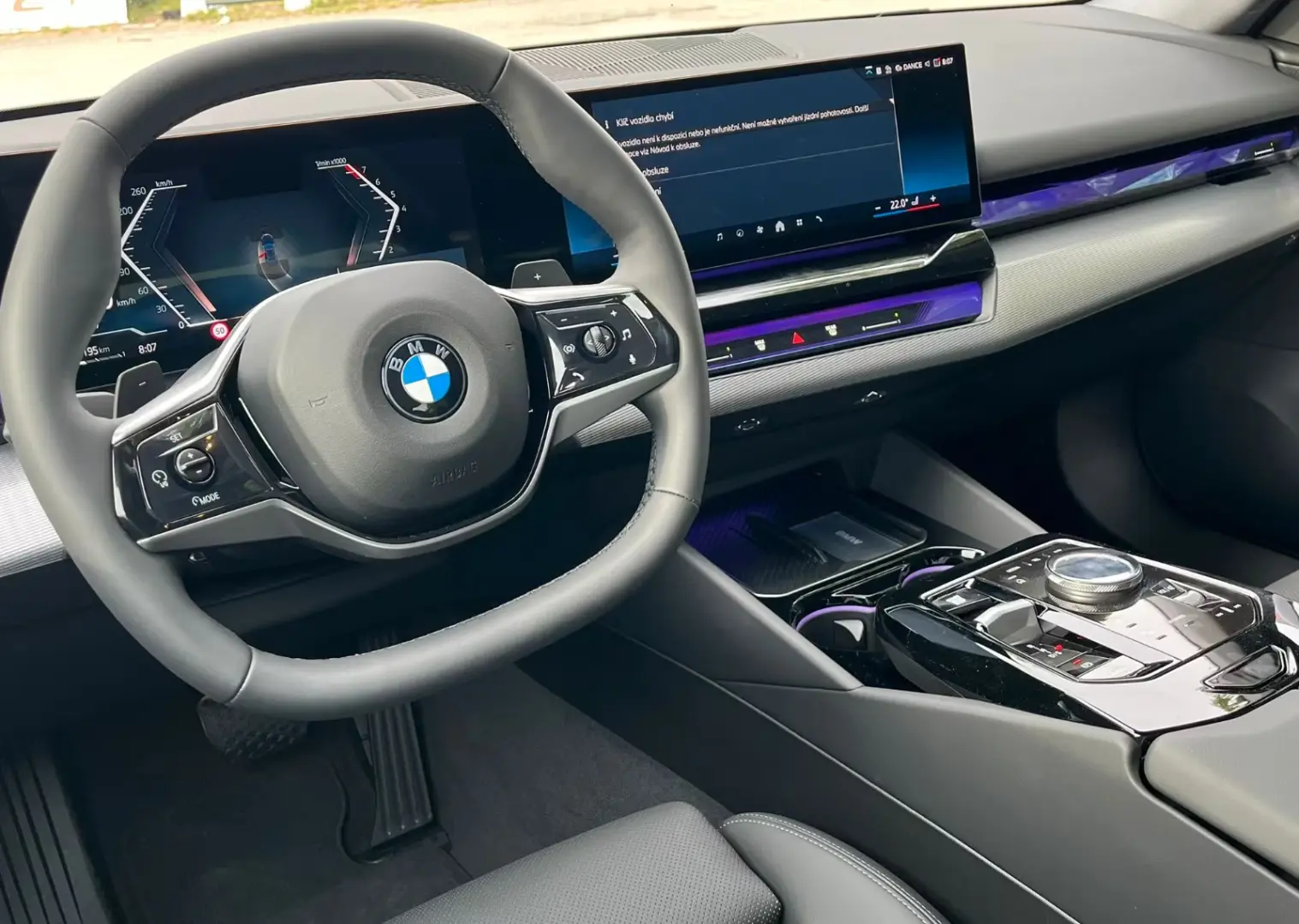 BMW 520i/ventilatie/distronic/scaune spate incalzite