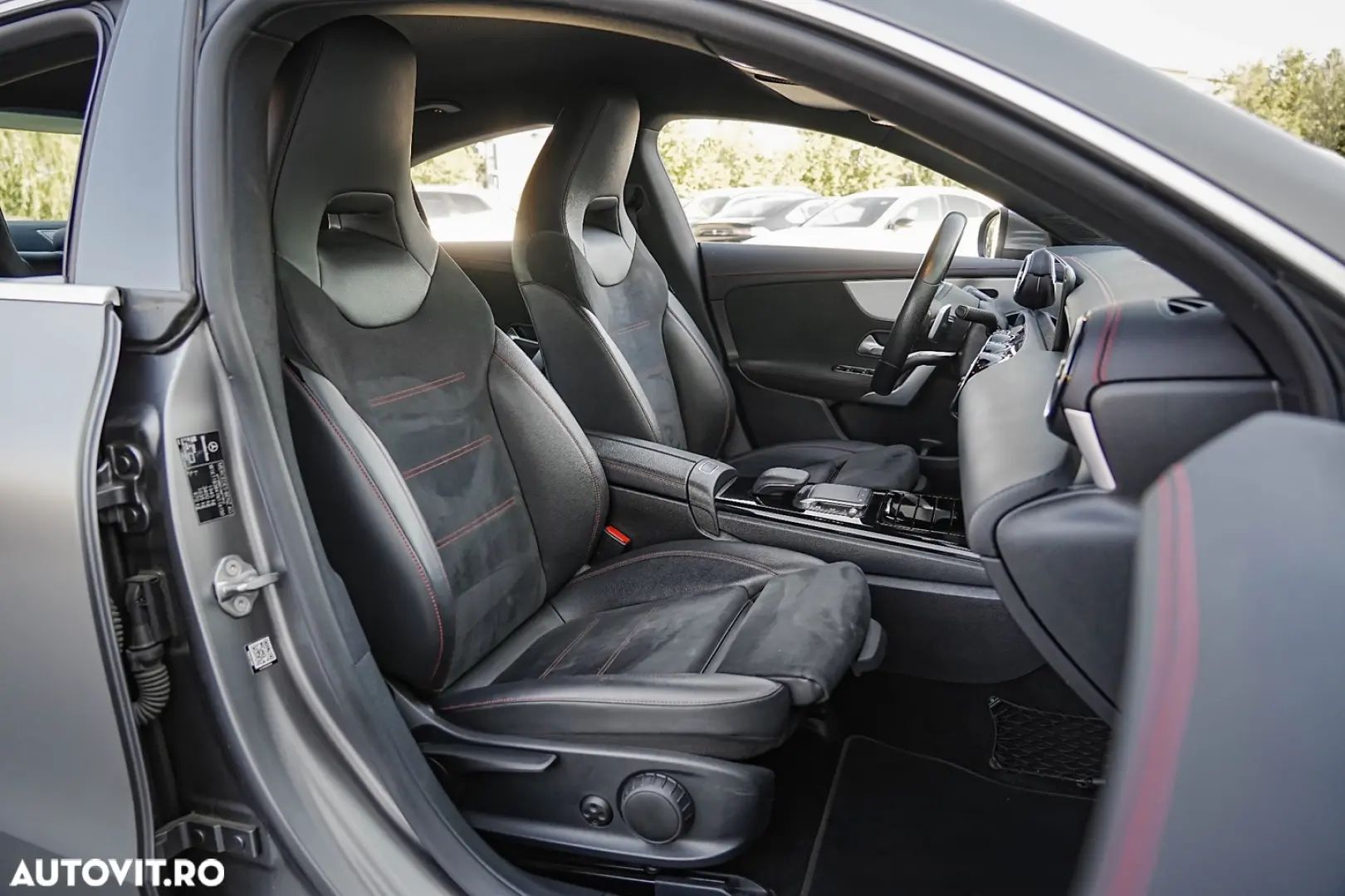 Mercedes-Benz CLA 180 7G-DCT AMG Line