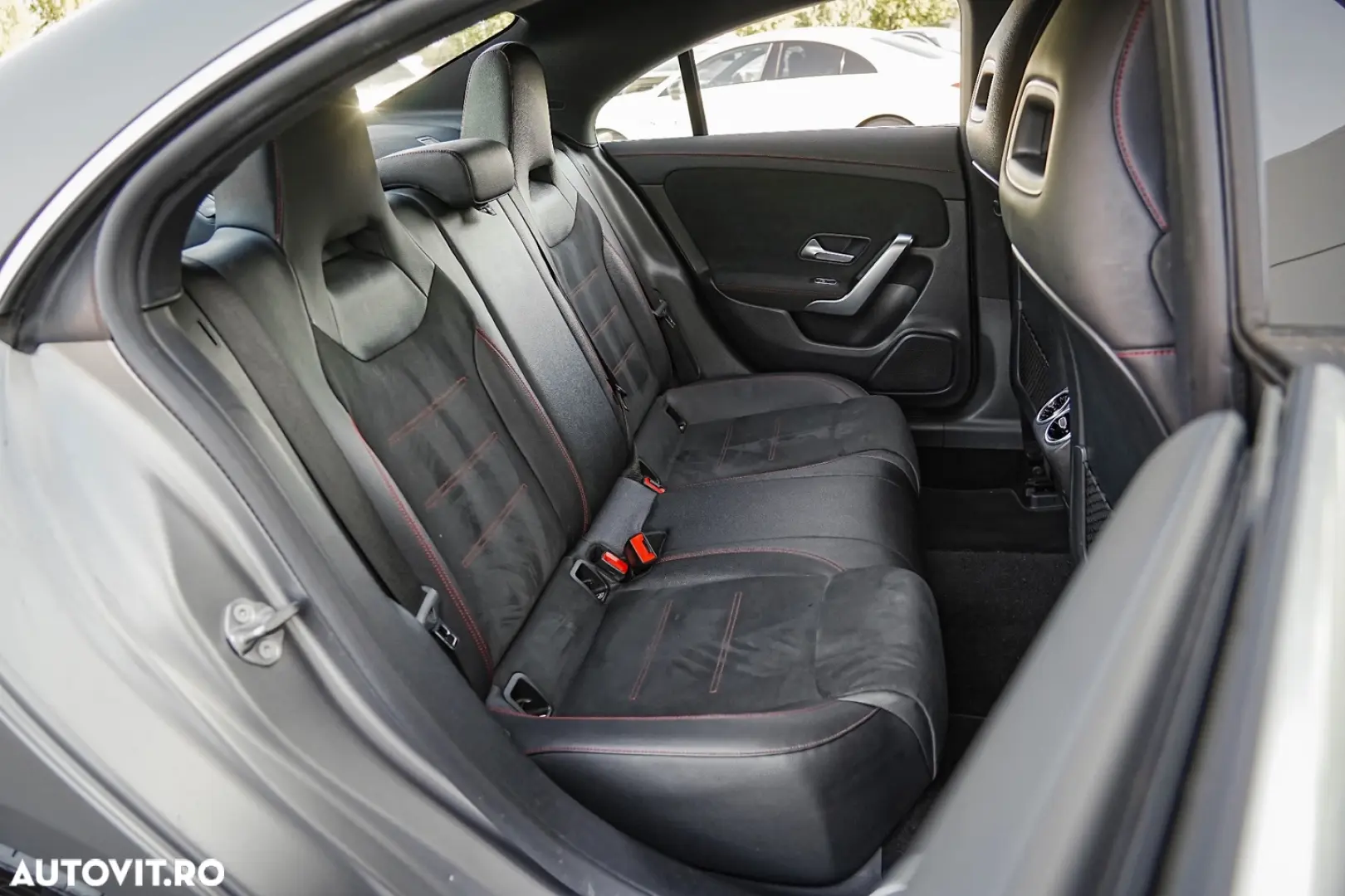 Mercedes-Benz CLA 180 7G-DCT AMG Line