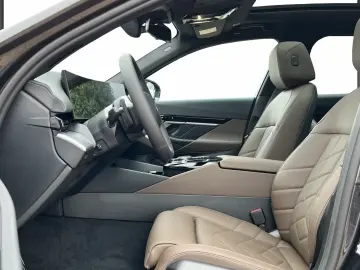 BMW 520 d M Pachet Sport Head-Up AHK Navi