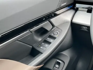 BMW 520 d M Pachet Sport Head-Up AHK Navi