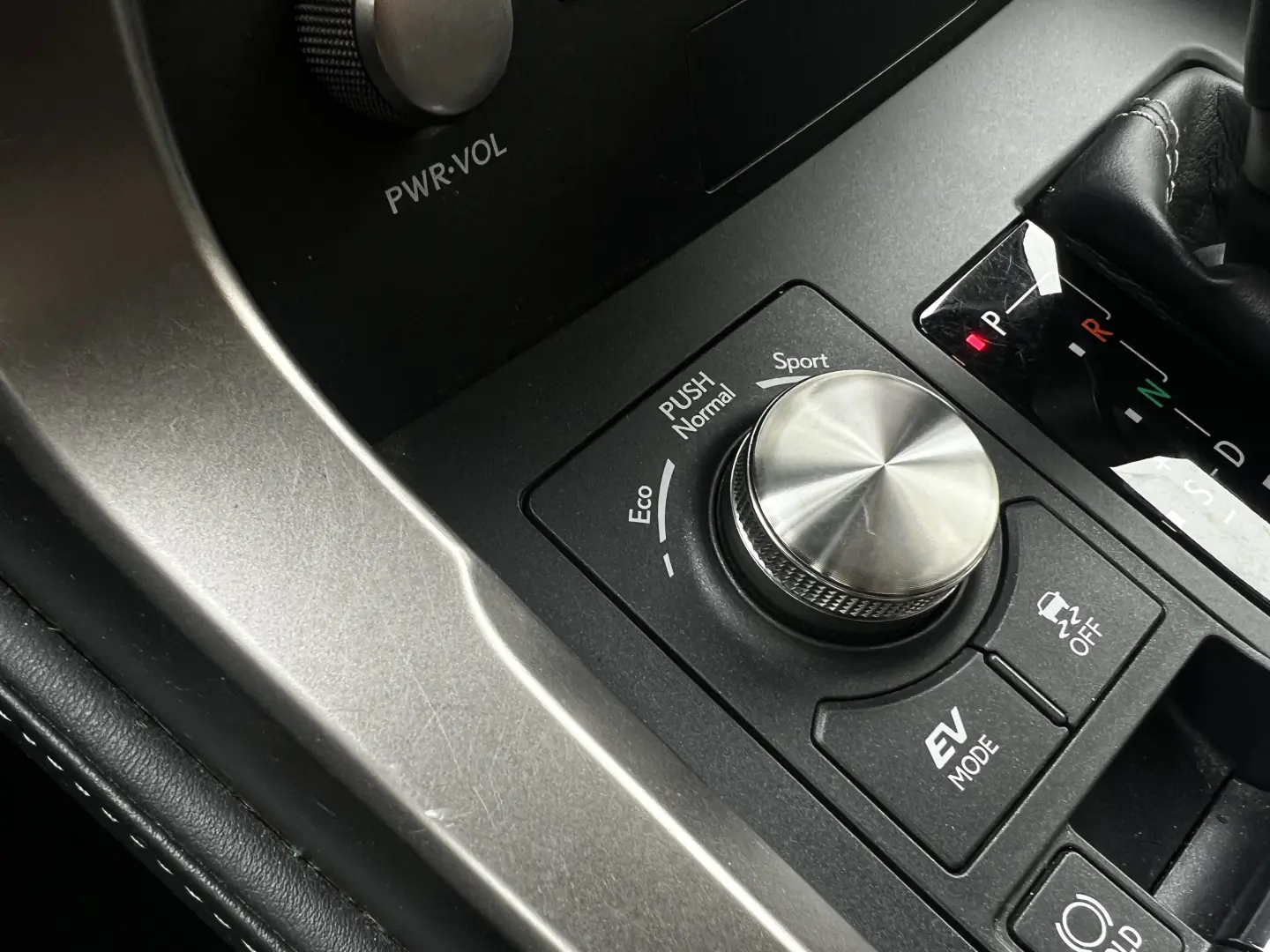 Lexus NX 2020 81.970 KM!
