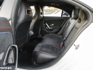 Mercedes-Benz CLA 180 d 7G-DCT AMG Line