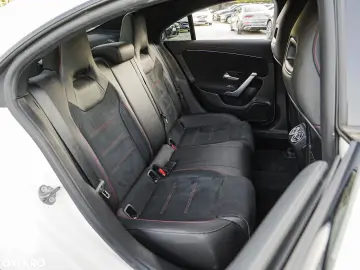 Mercedes-Benz CLA 180 d 7G-DCT AMG Line